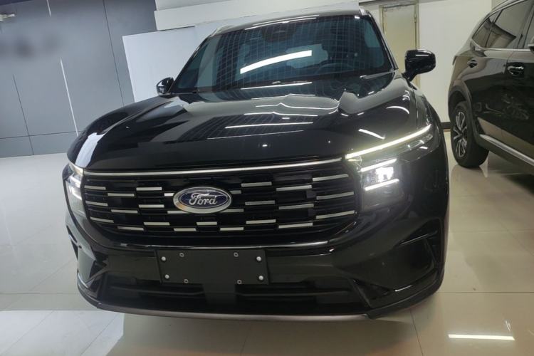 Used Ford Edge 2023 Ford Explorer L 2.0T EcoBoost Two-Wheel Drive 7-Seater Luxury Model Front