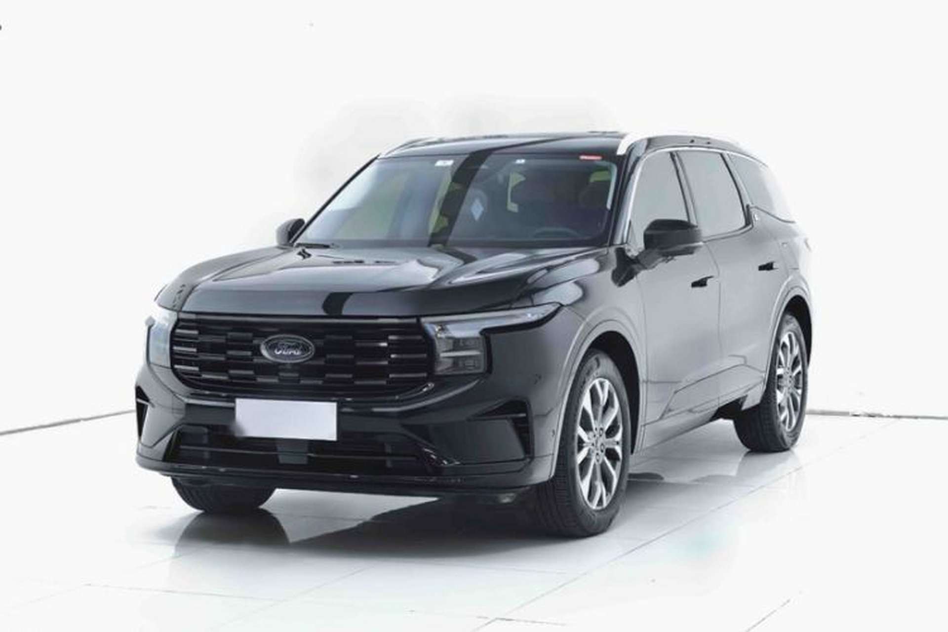 Used Ford Edge 2023 Ford Explorer L 2.0T EcoBoost Four-Wheel Drive 7-Seater Supreme Model Front Left 45 Deg
