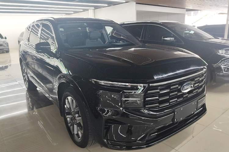 Used Ford Edge 2023 Ford Explorer L 2.0T EcoBoost Four-Wheel Drive 7-Seater Supreme Model Front Right 45 Deg