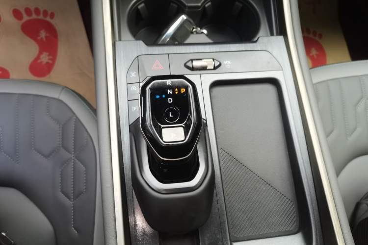 Used Ford Edge 2023 Ford Explorer L 2.0T EcoBoost Two-Wheel Drive 7-Seater Luxury Model Gear Lever