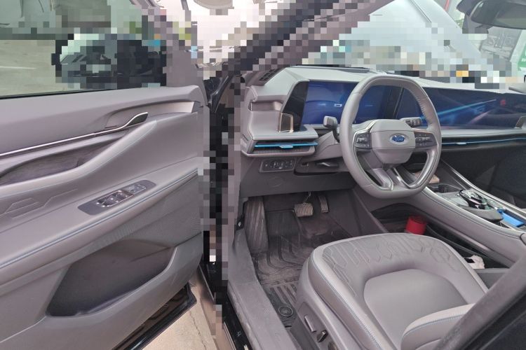Used Ford Edge 2023 Ford Explorer L 2.0T EcoBoost Two-Wheel Drive 7-Seater Luxury Model Interior 3