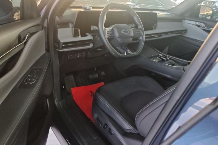 Used Ford Edge 2023 Ford Explorer L 2.0T EcoBoost Two-Wheel Drive 5-Seater Fashion Edition Interior 3