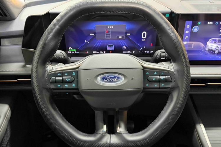 Used Ford Edge 2023 Edge L 2.0T EcoBoost E-Hybrid Four-Wheel Drive Seven-Seat Supreme Model Interior 3