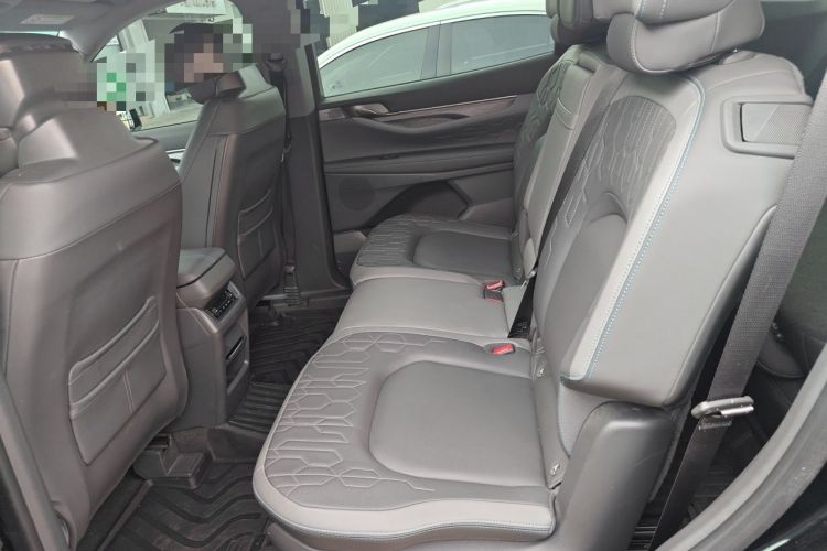 Used Ford Edge 2023 Ford Explorer L 2.0T EcoBoost Two-Wheel Drive 7-Seater Luxury Model Interior 4
