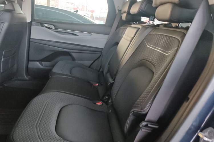 Used Ford Edge 2023 Ford Explorer L 2.0T EcoBoost Two-Wheel Drive 5-Seater Fashion Edition Interior 4