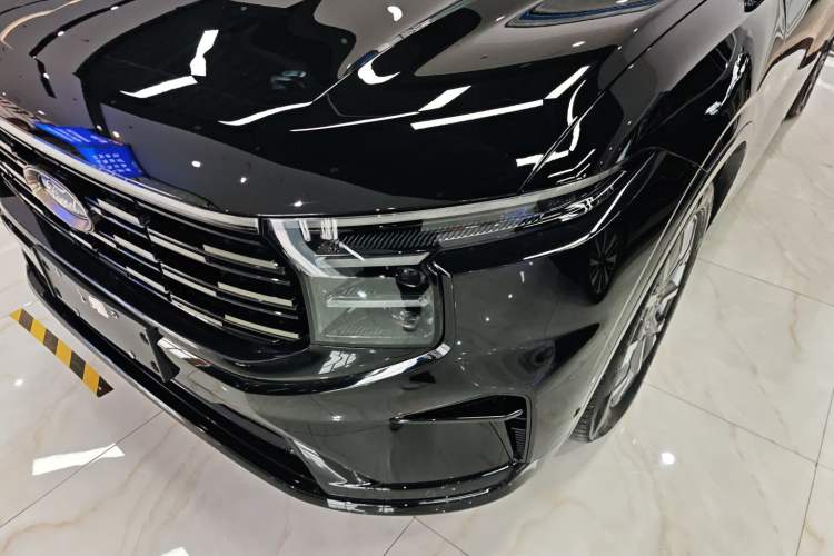 Used Ford Edge 2023 Edge L 2.0T EcoBoost E-Hybrid Four-Wheel Drive Seven-Seat Supreme Model Left Front Headlight