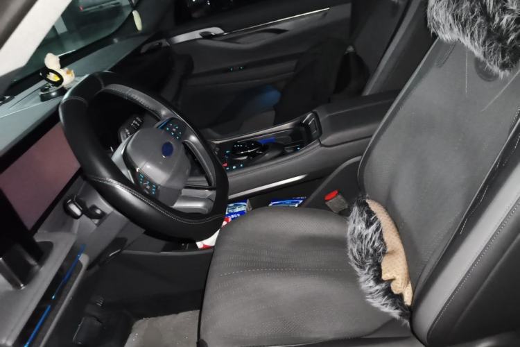 Used Ford Edge 2023 Ford Explorer L 2.0T EcoBoost E-Hybrid Two-Wheel Drive 7-Seater Luxury Model Left Front Seat