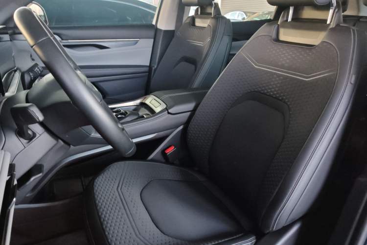 Used Ford Edge 2023 Ford Explorer L 2.0T EcoBoost Two-Wheel Drive 5-Seater Fashion Edition Left Front Seat
