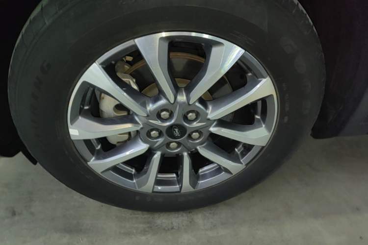 Used Ford Edge 2023 Ford Explorer L 2.0T EcoBoost Two-Wheel Drive 7-Seater Luxury Model Left Front Wheel Hub
