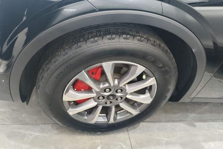 Used Ford Edge 2023 Ford Explorer L 2.0T EcoBoost Two-Wheel Drive 7-Seater Luxury Model Left Front Wheel Hub