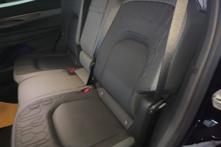 Used Ford Edge 2023 Ford Explorer L 2.0T EcoBoost Two-Wheel Drive 7-Seater Luxury Model Left Rear Seat