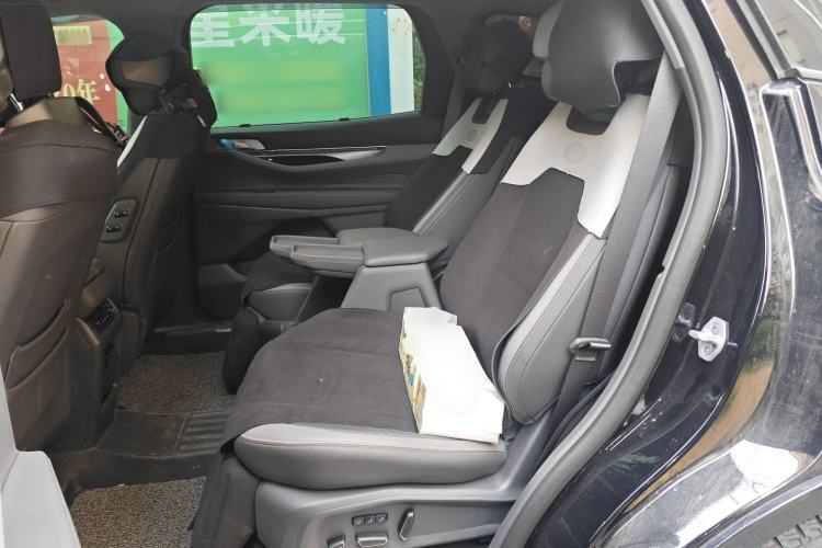 Used Ford Edge 2023 Ford Explorer L 2.0T EcoBoost Four-Wheel Drive 7-Seater Supreme Model Left Rear Seat