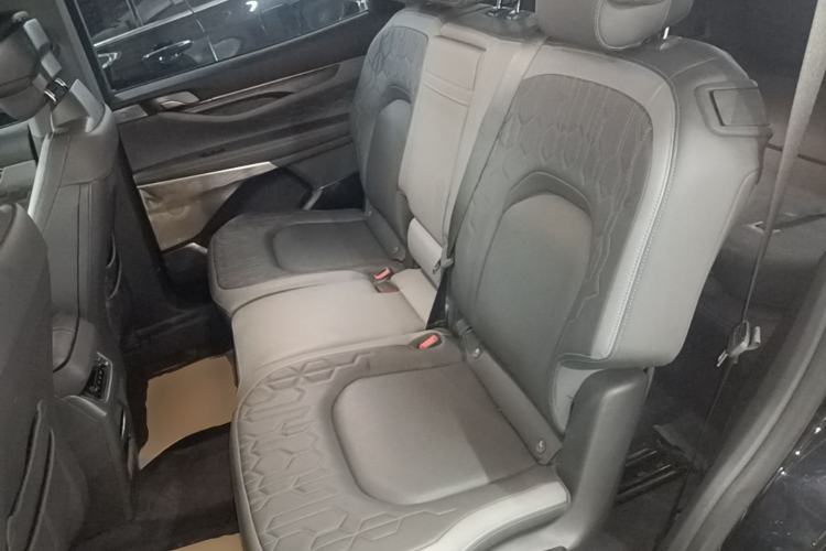 Used Ford Edge 2023 Ford Explorer L 2.0T EcoBoost Two-Wheel Drive 7-Seater Luxury Model Left Rear Seat