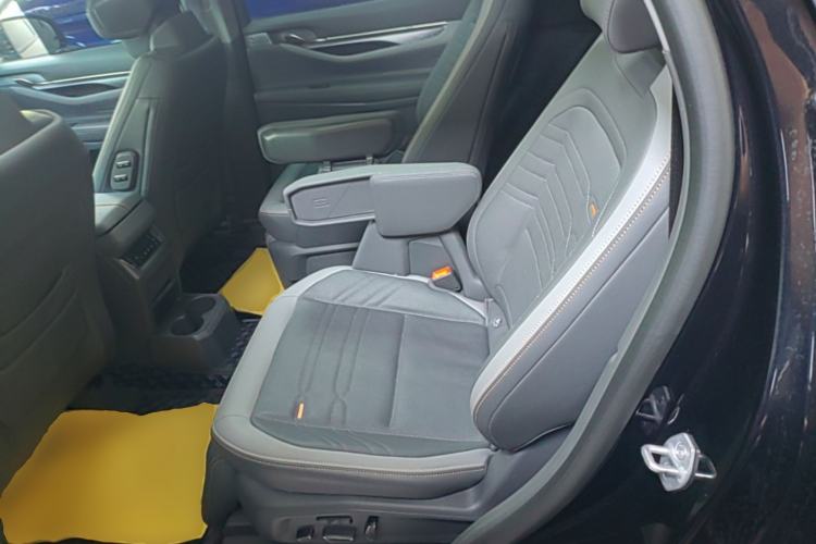 Used Ford Edge 2023 Ford Explorer L 2.0T EcoBoost Four-Wheel Drive 7-Seater Supreme Model Left Rear Seat