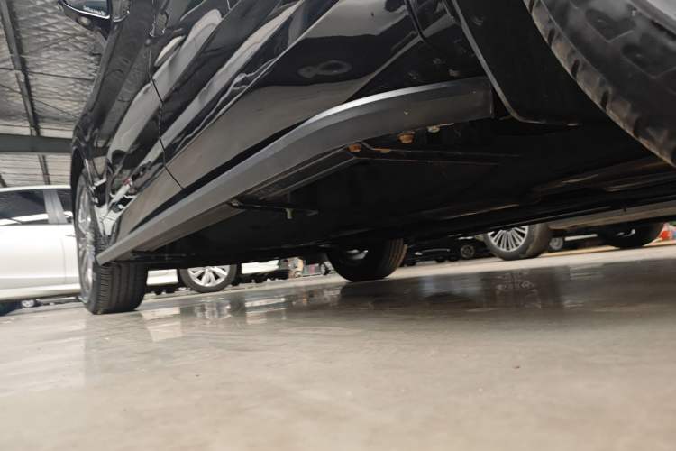 Used Ford Edge 2023 Ford Explorer L 2.0T EcoBoost Four-Wheel Drive 7-Seater Supreme Model Left Side Sill