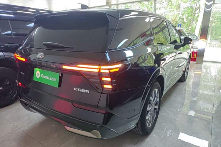 Used Ford Edge 2023 Ford Explorer L 2.0T EcoBoost Four-Wheel Drive 7-Seater Supreme Model Rear Right 45 Deg