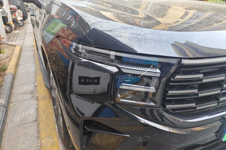 Used Ford Edge 2023 Ford Explorer L 2.0T EcoBoost Four-Wheel Drive 7-Seater Supreme Model Right Front Headlight