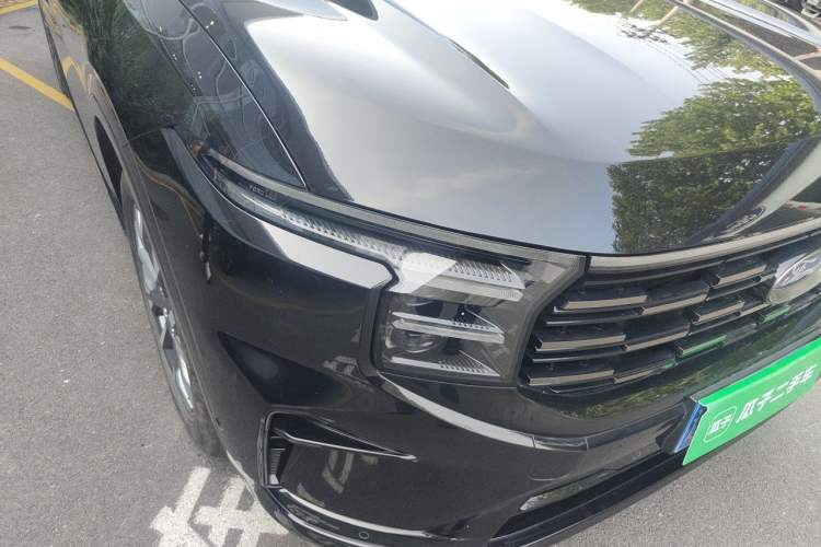 Used Ford Edge 2023 Edge L 2.0T EcoBoost E-Hybrid Four-Wheel Drive Seven-Seat Supreme Model Right Front Headlight