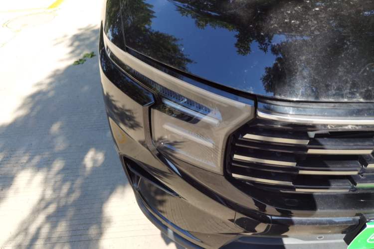 Used Ford Edge 2023 Ford Explorer L 2.0T EcoBoost E-Hybrid Two-Wheel Drive 7-Seater Luxury Model Right Front Headlight
