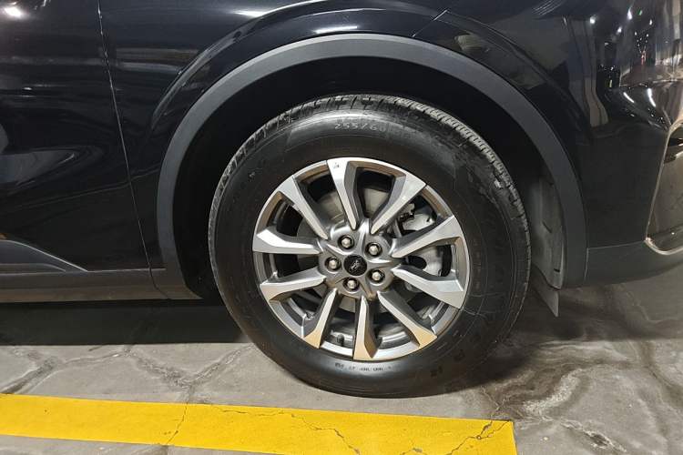 Used Ford Edge 2023 Ford Explorer L 2.0T EcoBoost Two-Wheel Drive 7-Seater Luxury Model Right Front Wheel Hub