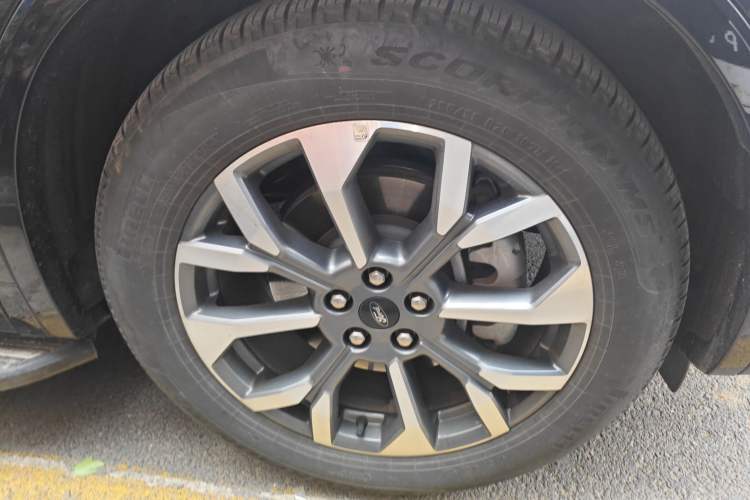 Used Ford Edge 2023 Ford Explorer L 2.0T EcoBoost Four-Wheel Drive 7-Seater Supreme Model Right Front Wheel Hub