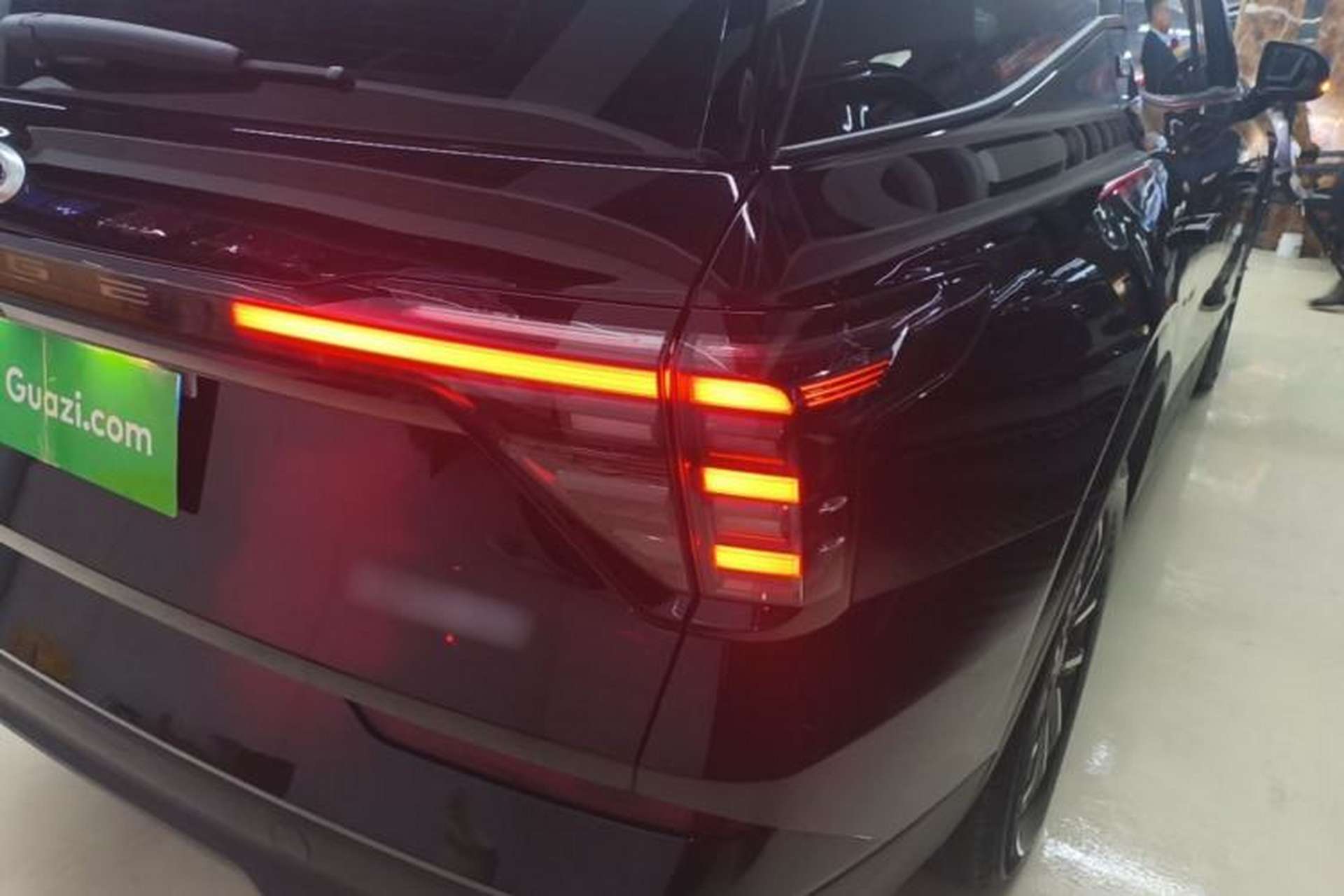 Used Ford Edge 2023 Ford Explorer L 2.0T EcoBoost E-Hybrid Two-Wheel Drive 7-Seater Luxury Model Right Rear Taillight