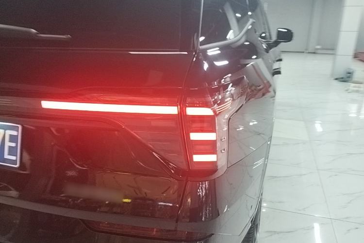 Used Ford Edge 2023 Ford Explorer L 2.0T EcoBoost Four-Wheel Drive 7-Seater Supreme Model Right Rear Taillight