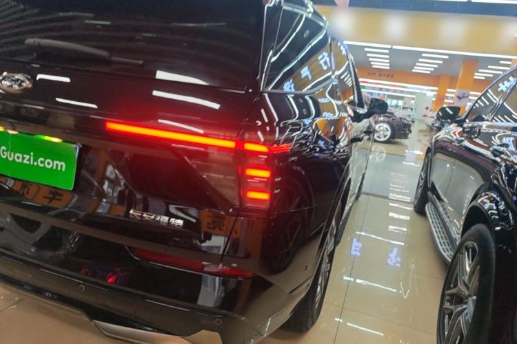 Used Ford Edge 2023 Edge L 2.0T EcoBoost E-Hybrid Four-Wheel Drive Seven-Seat Supreme Model Right Rear Taillight