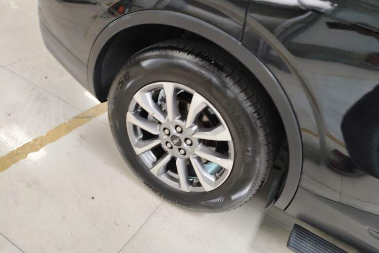 Used Ford Edge 2023 Ford Explorer L 2.0T EcoBoost Two-Wheel Drive 7-Seater Luxury Model Right Rear Wheel Hub