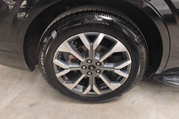 Used Ford Edge 2023 Ford Explorer L 2.0T EcoBoost Four-Wheel Drive 7-Seater Supreme Model Right Rear Wheel Hub