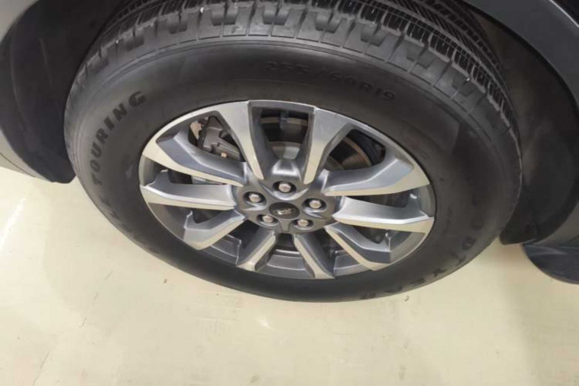 Used Ford Edge 2023 Ford Explorer L 2.0T EcoBoost E-Hybrid Two-Wheel Drive 7-Seater Luxury Model Right Rear Wheel Hub