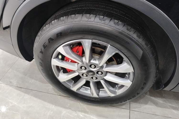 Used Ford Edge 2023 Ford Explorer L 2.0T EcoBoost Two-Wheel Drive 7-Seater Luxury Model Right Rear Wheel Hub