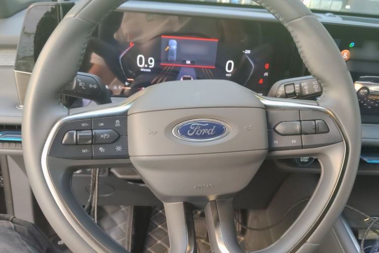 Used Ford Edge 2023 Ford Explorer L 2.0T EcoBoost Two-Wheel Drive 7-Seater Luxury Model Steering Wheel