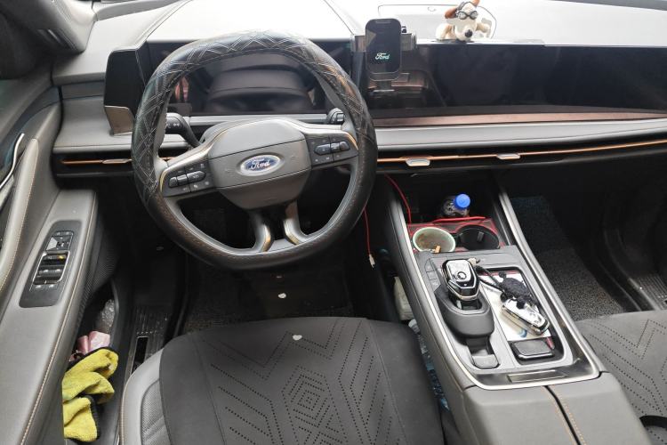 Used Ford Edge 2023 Ford Explorer L 2.0T EcoBoost Four-Wheel Drive 7-Seater Supreme Model Steering Wheel