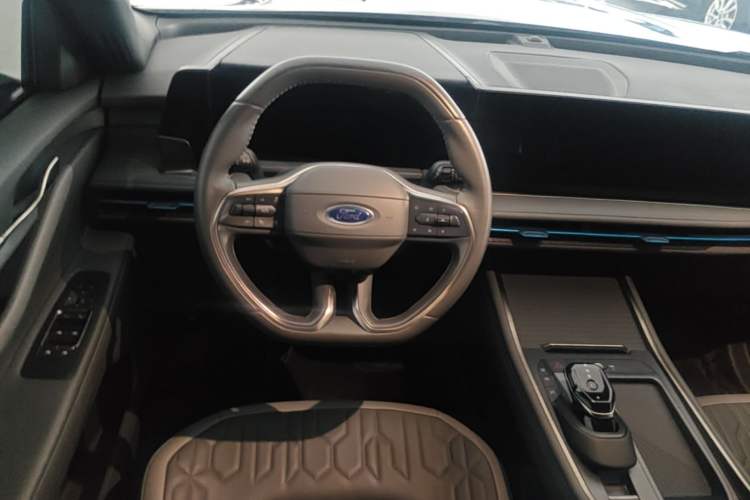 Used Ford Edge 2023 Ford Explorer L 2.0T EcoBoost Two-Wheel Drive 7-Seater Luxury Model Steering Wheel