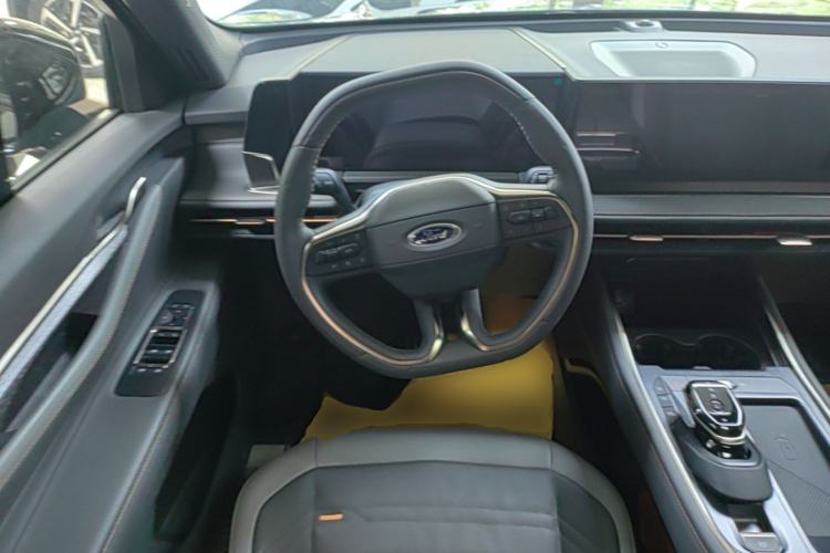 Used Ford Edge 2023 Ford Explorer L 2.0T EcoBoost Four-Wheel Drive 7-Seater Supreme Model Steering Wheel