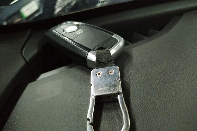 Used Ford Edge 2023 Ford Explorer L 2.0T EcoBoost E-Hybrid Four-Wheel Drive 7-Seater ST-Line Vehicle Key
