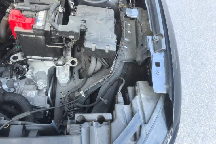 Used Ford Edge 2023 Ford Explorer L 2.0T EcoBoost Four-Wheel Drive 7-Seater Supreme Model Engine Bay Left