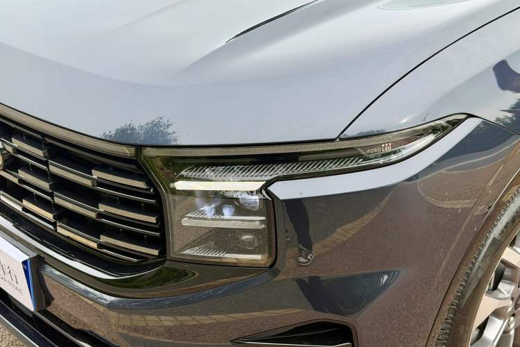 Used Ford Edge 2023 Edge L 2.0T EcoBoost E-Hybrid Four-Wheel Drive Seven-Seat Supreme Model Exterior 2