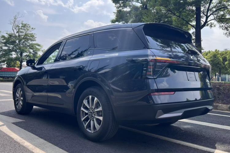 Used Ford Edge 2023 Ford Explorer L 2.0T EcoBoost Two-Wheel Drive 7-Seater Luxury Model Exterior 2