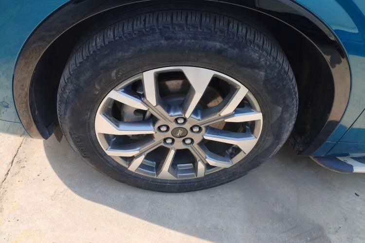 Used Ford Edge 2023 Ford Explorer L 2.0T EcoBoost Four-Wheel Drive 7-Seater Supreme Model Exterior 4