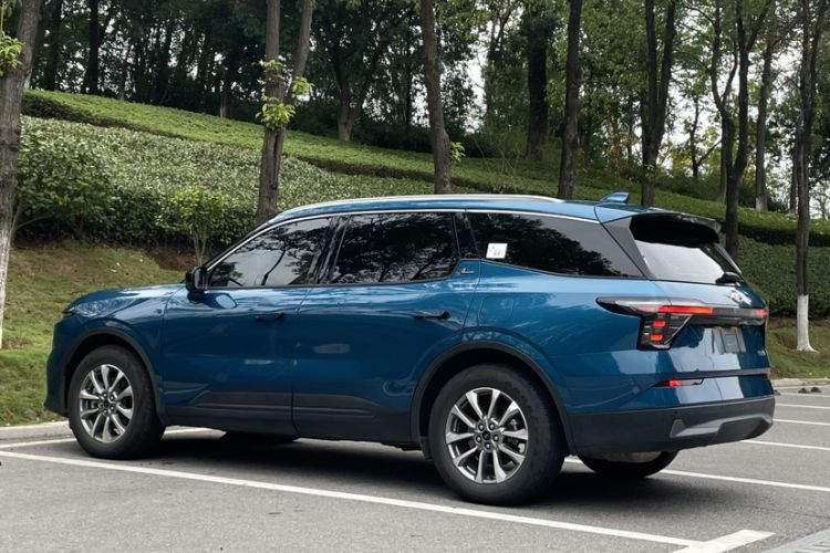 Used Ford Edge 2023 Ford Explorer L 2.0T EcoBoost Two-Wheel Drive 7-Seater Luxury Model Exterior 5