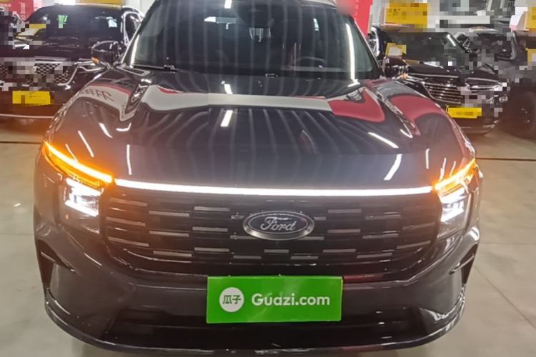 Used Ford Edge 2023 Ford Explorer L 2.0T EcoBoost Four-Wheel Drive 7-Seater Supreme Model Front