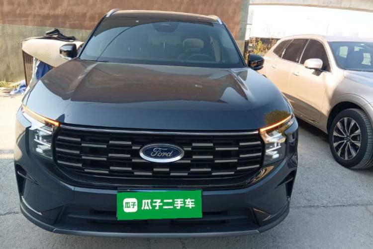 Used Ford Edge 2023 Ford Explorer L 2.0T EcoBoost Two-Wheel Drive 7-Seater Luxury Model Front