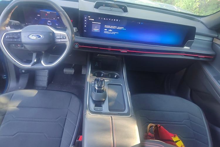 Used Ford Edge 2023 Ford Explorer L 2.0T EcoBoost E-Hybrid Four-Wheel Drive 7-Seater ST-Line Interior 1