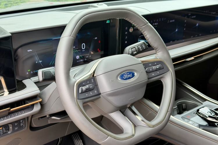 Used Ford Edge 2023 Edge L 2.0T EcoBoost E-Hybrid Four-Wheel Drive Seven-Seat Supreme Model Interior 2