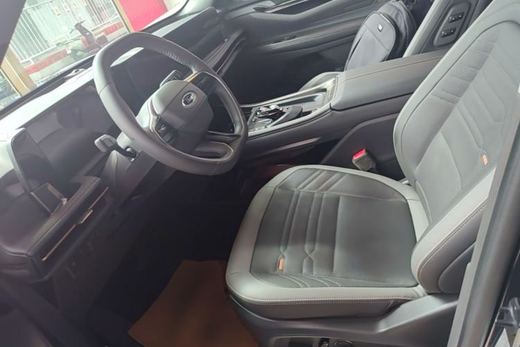 Used Ford Edge 2023 Edge L 2.0T EcoBoost E-Hybrid Four-Wheel Drive Seven-Seat Supreme Model Left Front Seat