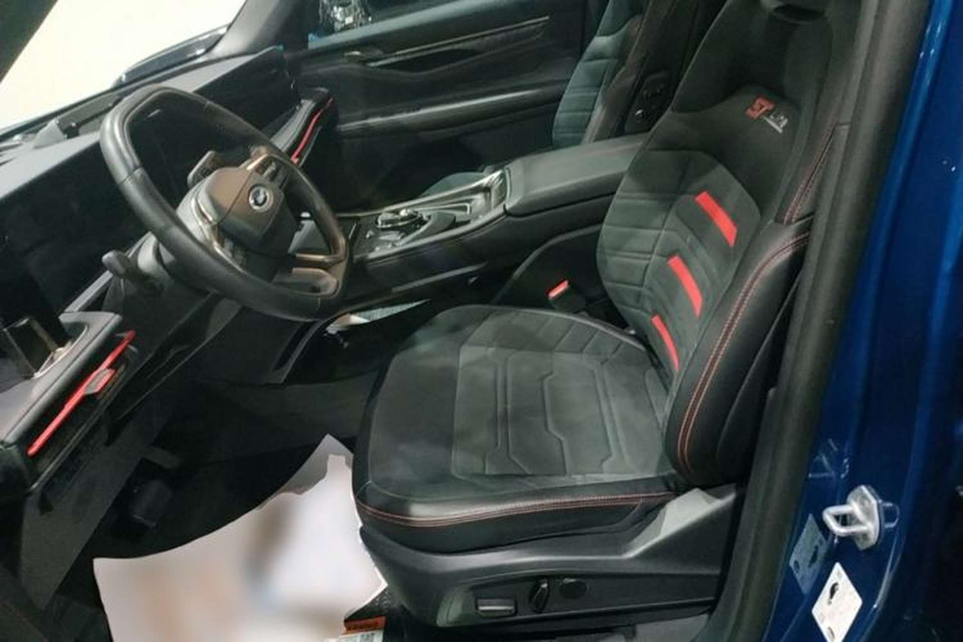 Used Ford Edge 2023 Ford Explorer L 2.0T EcoBoost E-Hybrid Four-Wheel Drive 7-Seater ST-Line Left Front Seat