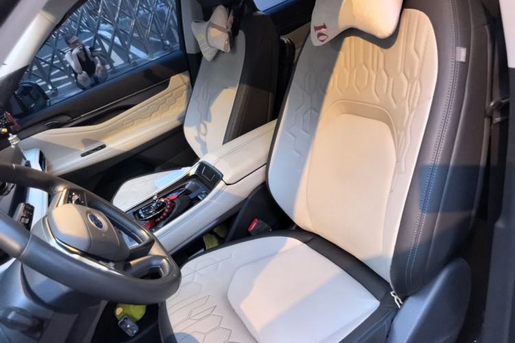 Used Ford Edge 2023 Ford Explorer L 2.0T EcoBoost Two-Wheel Drive 7-Seater Luxury Model Left Front Seat