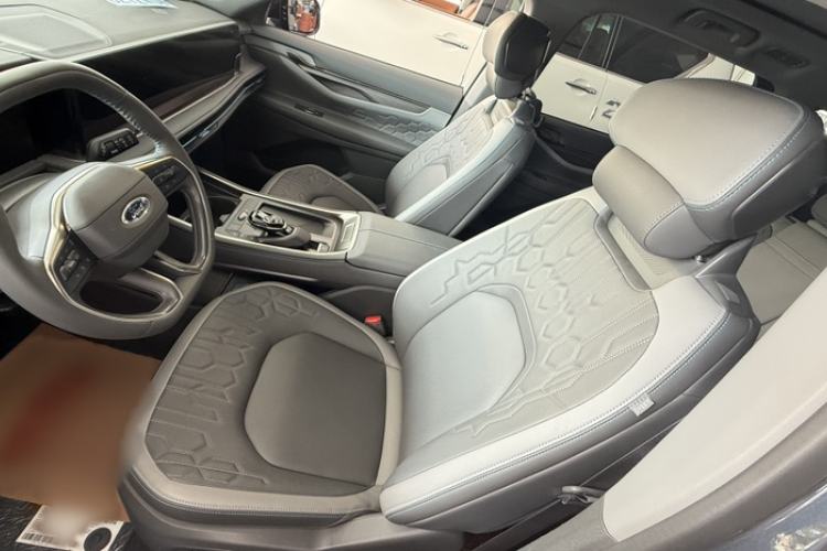 Used Ford Edge 2023 Ford Explorer L 2.0T EcoBoost Two-Wheel Drive 7-Seater Luxury Model Left Front Seat